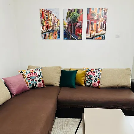 Apartament Center 23